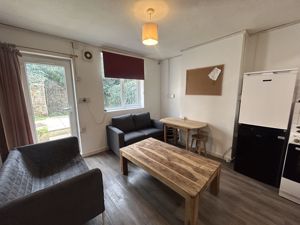 Photo 30- click for photo gallery